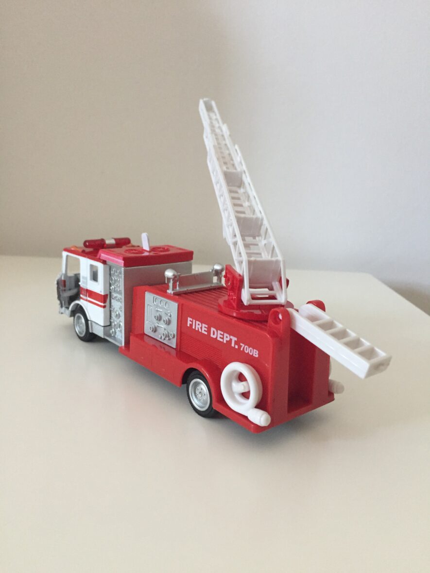 Masinuta pompieri lumini si sunet die cast metal jucariidezece.ro (9)